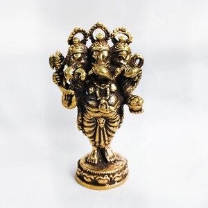 Trimukha Ganapati Ganesh Ganesha Konstens beskyddare, ärans deva, intellektets och visdomens deva, miniatyrstaty 049