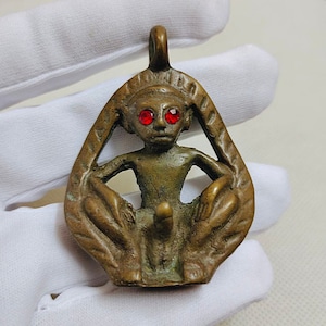 Old Red Eye Phra Ngang Sacred Ancient Amulet super powerful lucky trader win lotto betting fast result Thai talisman 027