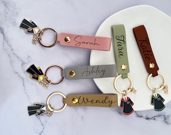 Personalized Name Leather Graduation Keychain,Bachelor's clothing accessories keychain,Graduation Gift,2026 Class Keychain,Wristlet Keychain