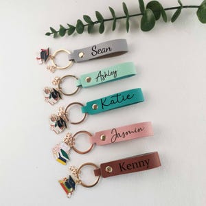 Llavero de cuero personalizado de graduación, regalo para graduados, llavero de graduación, regalo de graduación para él, regalo de graduación para ella, promoción de 2025