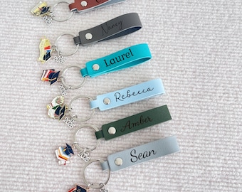 Personalized Name Leather Graduation Keychain,2026 Class Keychain,Graduation Gift,Wristlet Keychain Gift for Her, Colloege Graduation Gift