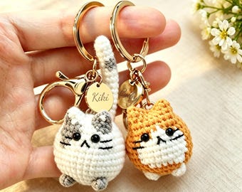 Personalized Crochet Cat Keychain with Engraved Tag, Personalized Kitty Keyring, Cute Amigurumi Cat Gift, Bag Decoration