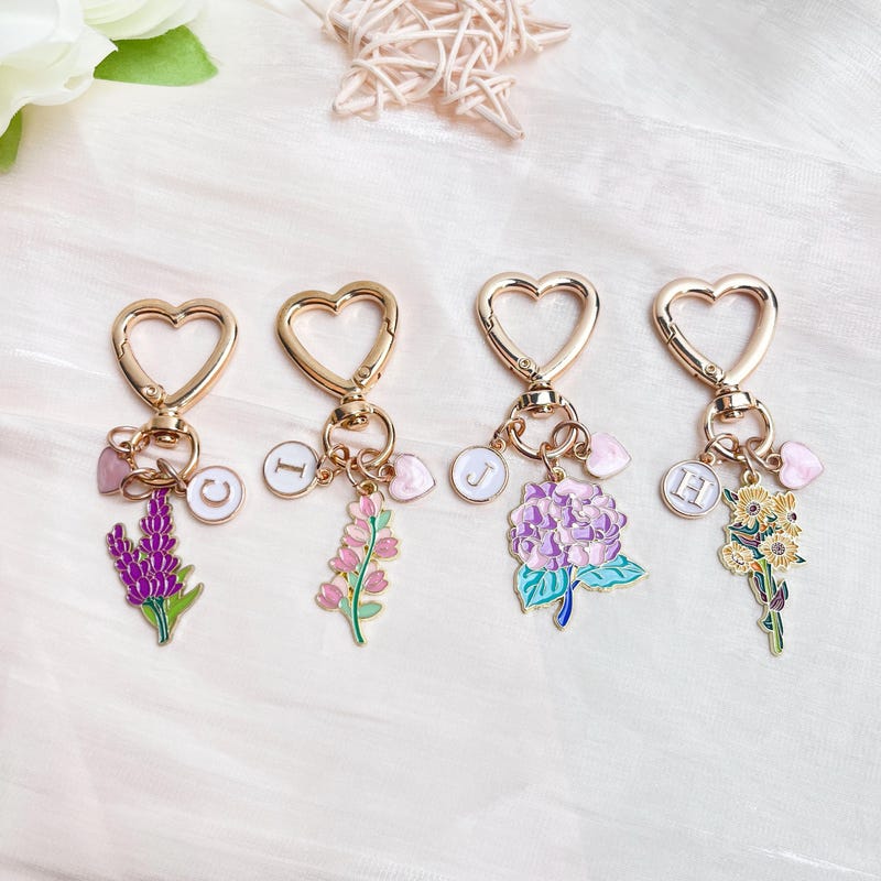 🎁 Personalized Flower Keyring Charm,Flower Bunch Keyring,keychain for purses,Custom Name Keychain, Enamel Keyring Unisex.