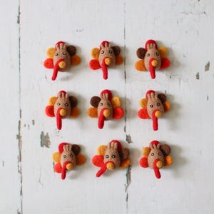 Felt Turkey - Turkey Ornament - Thanksgiving Decor - Felt Thanksgiving Shape - Photo Props - Holiday Props - Tier Tray Decor - Table Deco