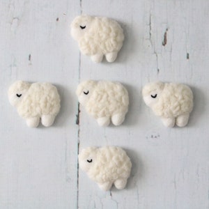 Felt Sheep Shape, Felt Sheep, Felt Black and White Sheep, Felt Farm Animal, Newborn Photography Prop, Photo Prop, Felt Shape