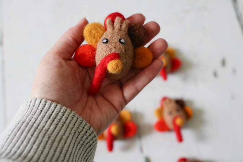 Felt Thanksgiving Banner, Thanksgiving Garland, Turkey Banner, Felt Turkey, Fall Mantle Decor, Turkey Felt Ball Garland, Pom Pom Garland image 5