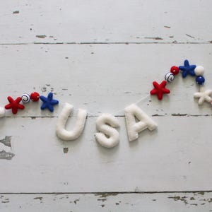 Patriotic Garland, USA Banner, Summer Banner, 4th of July Garland, Felt Star, Red Blue White Felt Balls, USA Garland, Patriotic Mantle Decor