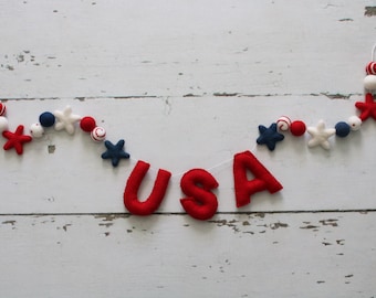 Patriotic Garland, USA Banner, Summer Banner, 4th of July Garland, Felt Star, Red Blue White Felt Balls, USA Garland, Patriotic Mantle Decor