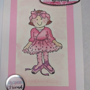 Handgemaakte, roze HAPPY BIRTHDAY-kaarten, danseres, ballonnen, enz. Met envelop