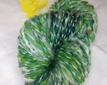 Small skein green bulky wool, art yarn