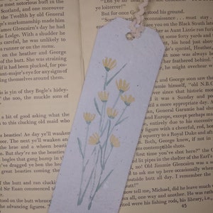 Handmade bookmark, recycled paper, handpainted with watercolours N°1