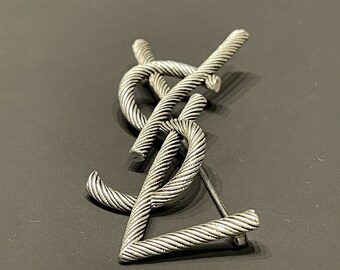 サンローラン シルバー メタルブローチ Vintage Yves Saint Laurent Silver Metal Brooch - Etsy