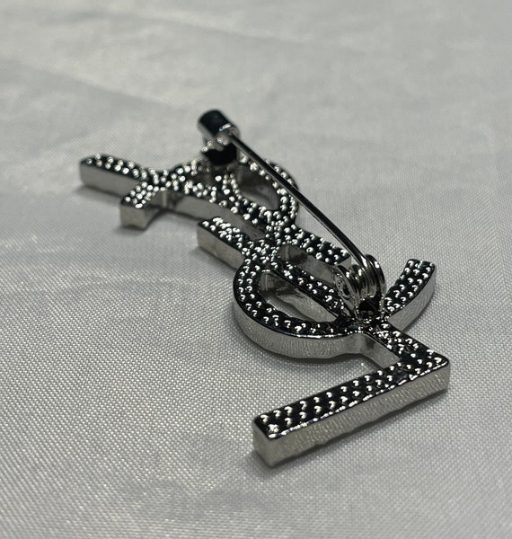 Vintage Yves Saint Laurent Silver Metal Brooch With Stones Vintage Yves Saint Laurent Silver Metal Brooch With Stones