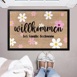 Blumen Fußmatte personalisiert | süße Sommer Schmutzfangmatte mit Blumenmotiv | Blumengeschenk für Familien & Freunde | keine Kokos Fußmatte
