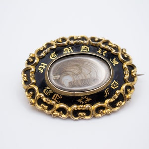 Ancienne broche de deuil nœud en résine noire