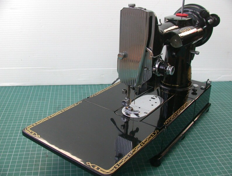 Vintage Singer 222k Featherweight Sewing Machine 1956 Etsy