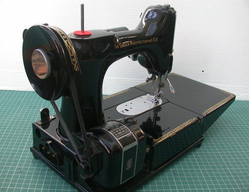 Vintage Singer 222k Featherweight Sewing Machine 1956 Etsy