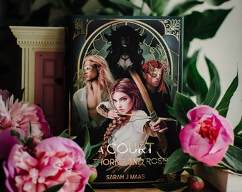 Dust jacket - A Court of Thorns and Roses Sarah J. Maas - OFFICIALLY LICENSED