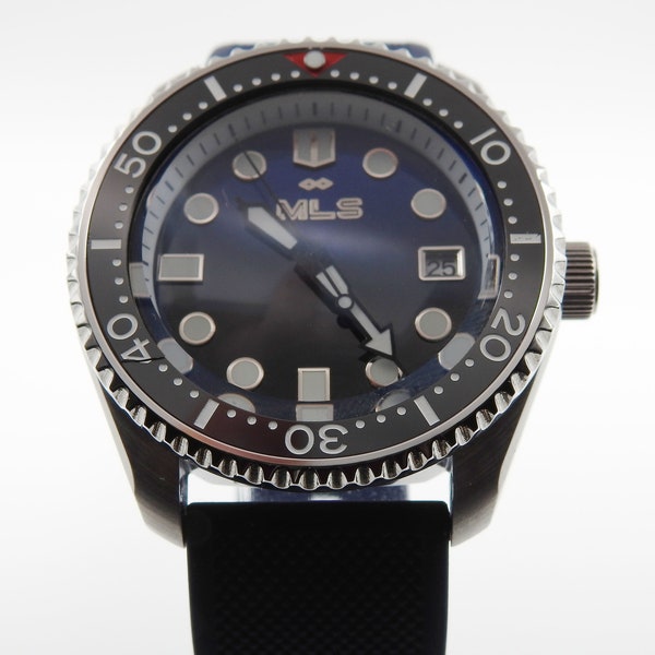 Reloj deportivo/de buceo personalizado con correa de silicona de 42 mm