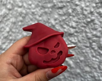 La cera con temática de Halloween se derrite