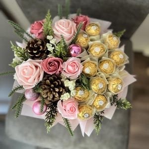 Chocolate Flower Bouquet Gift Box: Ferrero Rocher, Roses & Christmas Decor, Sweet gift, Occasion, Christmas gift, New Year gift, Roses