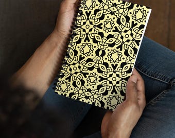Cuaderno de espiral - Amarillo con diseño negro