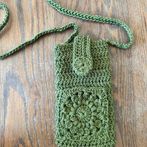 Monedero para teléfono de crochet de color oliva, cartera para teléfono de crochet, monedero pequeño de crochet