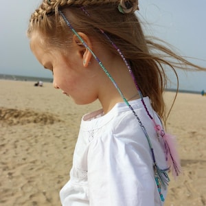 Hairwraps im Ibiza-Look, Haarwickel für Kinder, trendige rosa Haaraccessoires inkl. Anhänger und Perlen