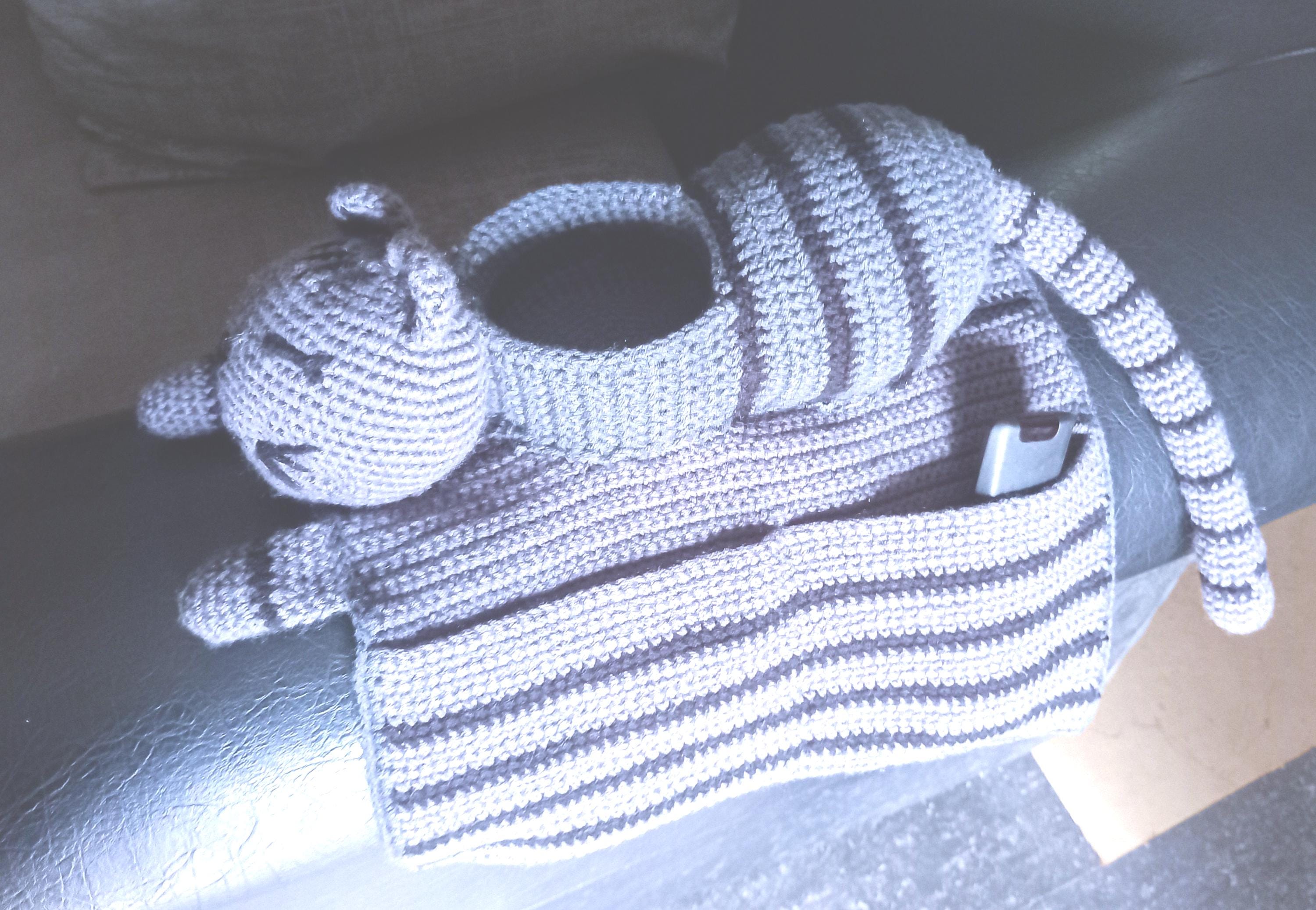 33 Cat Couch Crochet Patterns: Unleash Your Creativity with Fun & Stylish Designs 33 Crochet Cat Couch Caddy Pattern: Amigurumi Sofa Organizer