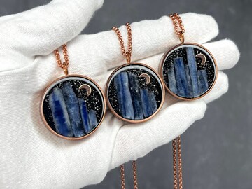 High vibration crystals Orgone orgonite pendant, Powerful silver amulet, Diamond, Herkimer, Kunzite - chakra healing, glow in dark amulet