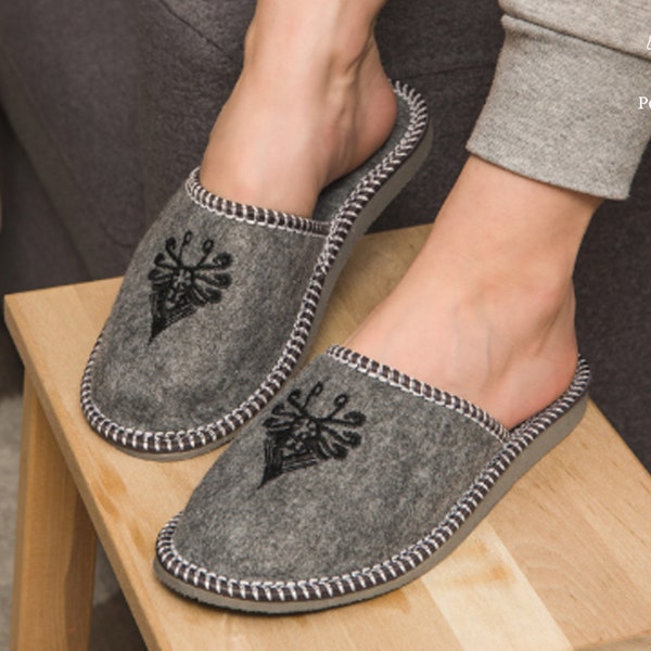 Women's Gray Slippers Felt, Highlander Traditional Mules, Polish Slippers, Cozy And Warm Leather Home Shoes For Her