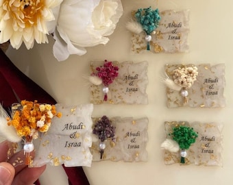 Personalized Magnet Favor, Epoxy magnet, Engagement gift, Bridal Shower Favors,Dried Flower Magnet for Guest,Wedding Gifts,Wedding Magnet