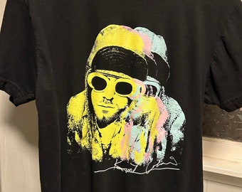 Nirvana - Kurt Cobain Portrait - 2021 Shirt Print - Size Medium