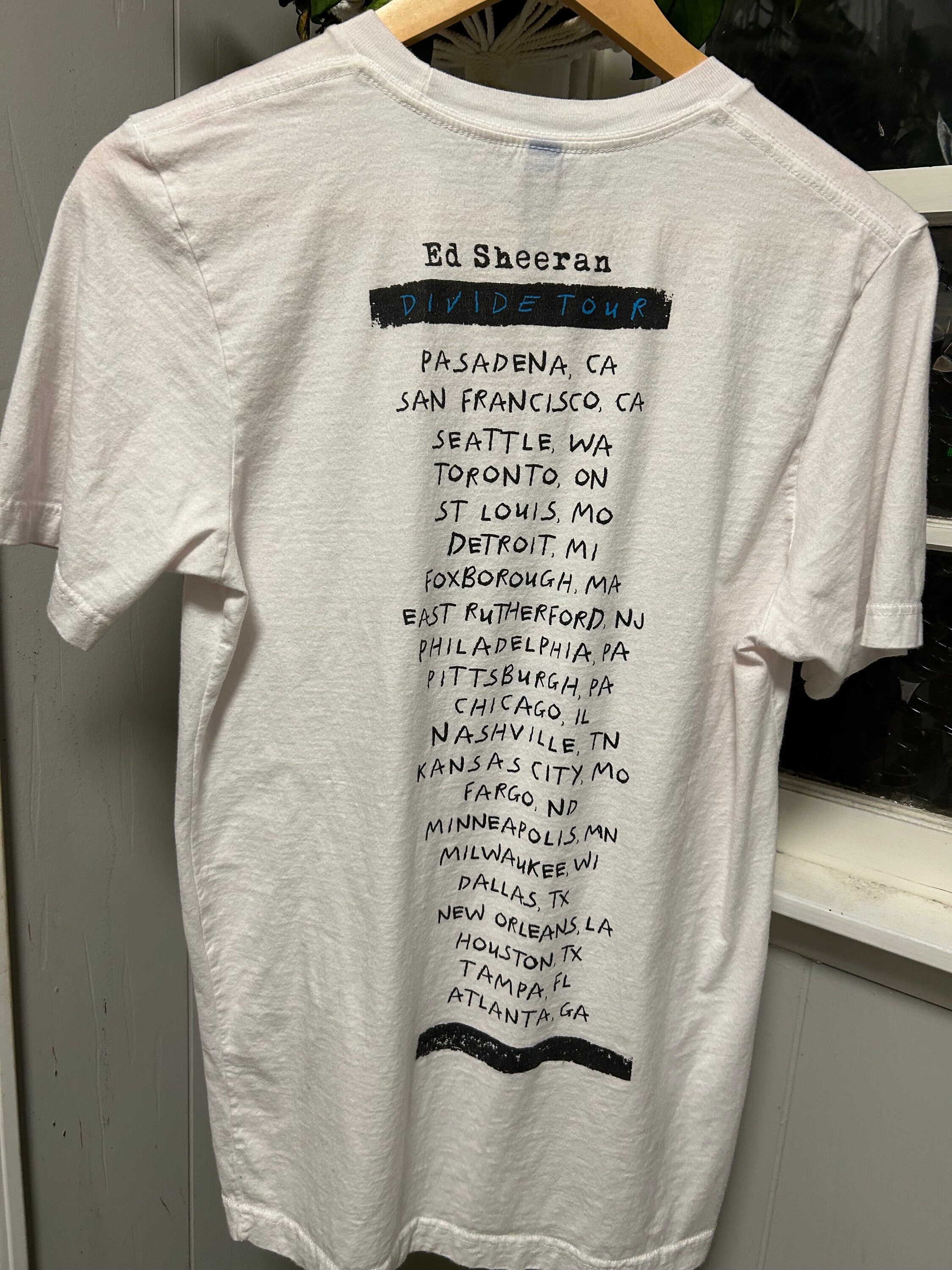 Ed Sheeran Divide Tour Unisex T-Shirt - Official Merch, Soft 100% Cotton, Black (Size S) - View #2