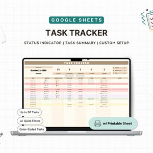 Pode incluir: Um ecrã de laptop mostra um rastreador de tarefas do Google Sheets. O ecrã mostra uma lista de tarefas com tarefas codificadas por cores, filtros rápidos e um resumo. O texto no ecrã diz "TASK TRACKER" e "Up to 50 Tasks".