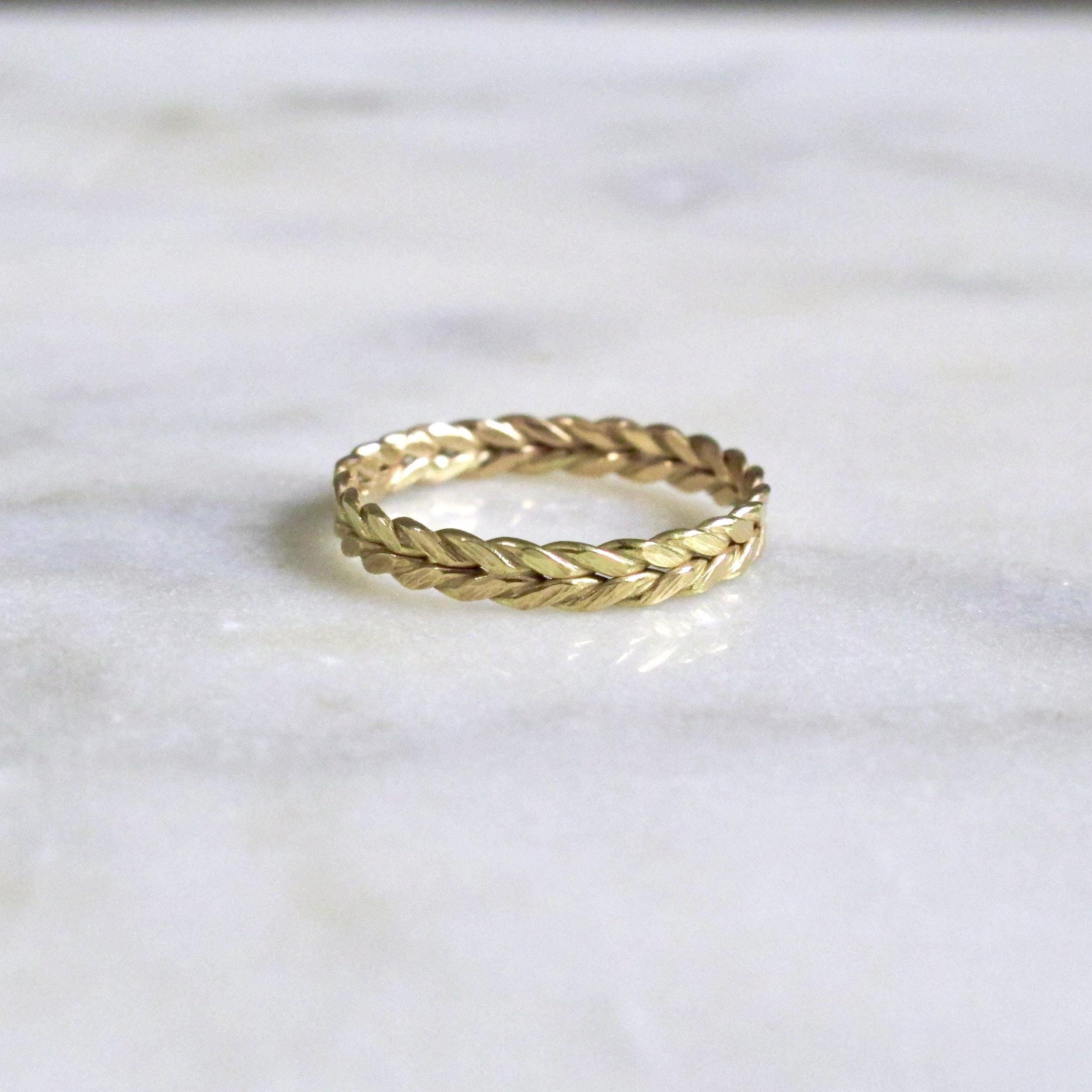Laurel wreath ring in gold - 3mm band in 10k, 14k or 18k solid recycled gold - Ancient Greek and Roman inspired ring