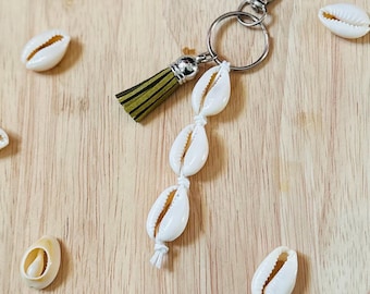 Handmade Cowrie Shell Keychain 1x Unique Beaded Seashell Keyring Beach Keychain