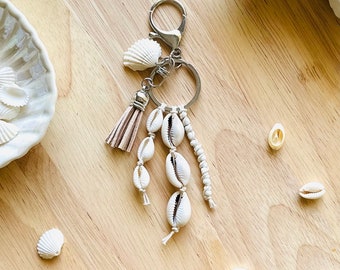 Handmade Cowrie Shell Keychain 1x Unique Beaded Seashell Keyring Beach Keychain