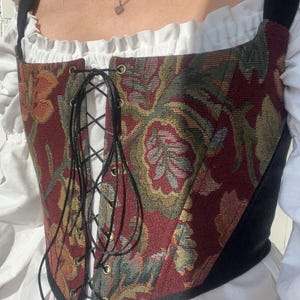 Corset top frontlace Tapestry bodice renaissance Bordo Floral corset burgundy stays Ren faire costume Cottage core corset Vintage corset