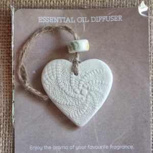 Diffuseur d'huiles essentielles, coeur en céramique, cadeau de pendaison de crémaillère, décoration d'intérieur, cadeau pour un ami, un enseignant, cadeau de Noël, poterie faite main