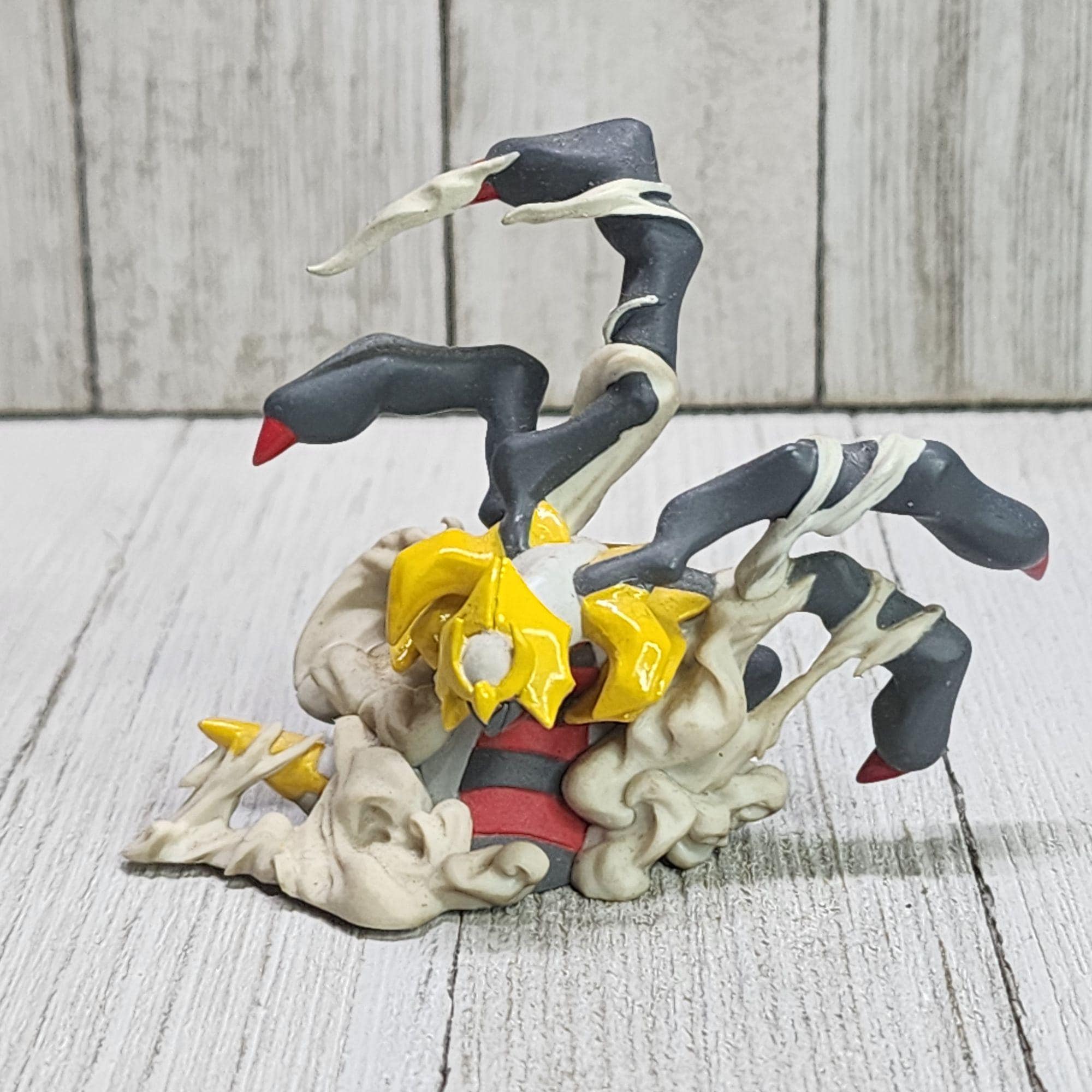 Nintendo Pokemon Platinum Giratina Limited Edition Mini Figure