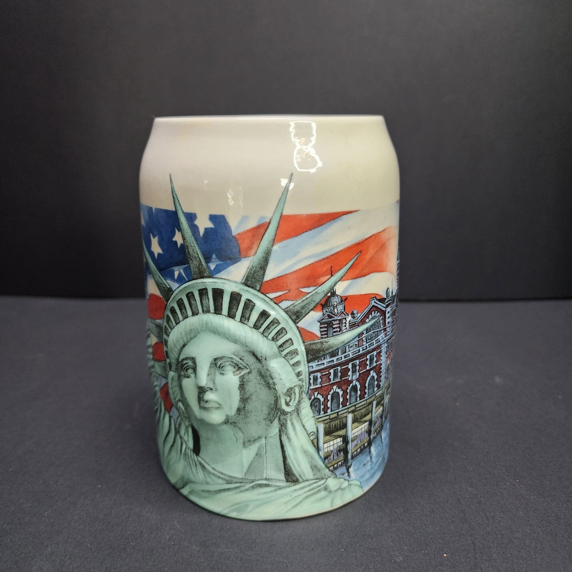 Tazza in ceramica con schizzo della Statua della Libertà di New York da 11 once - Italia