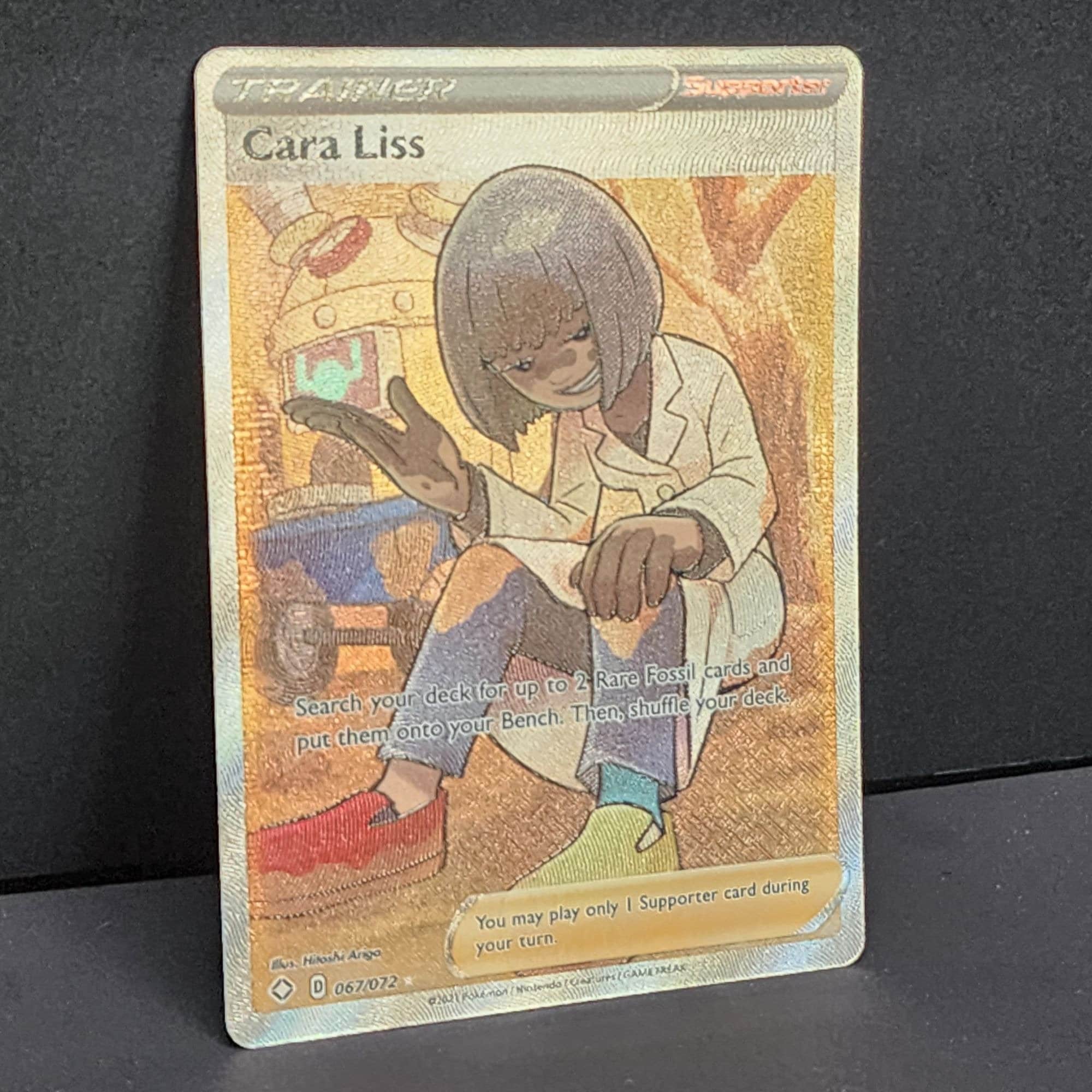 Cara Liss 067/072 Pokémon Shining Fates Trainer Full Art Ultra