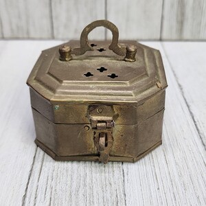 Vintage Pierced Solid Brass Octagon Cricket Trinket Box Potpourri Hinged Lid