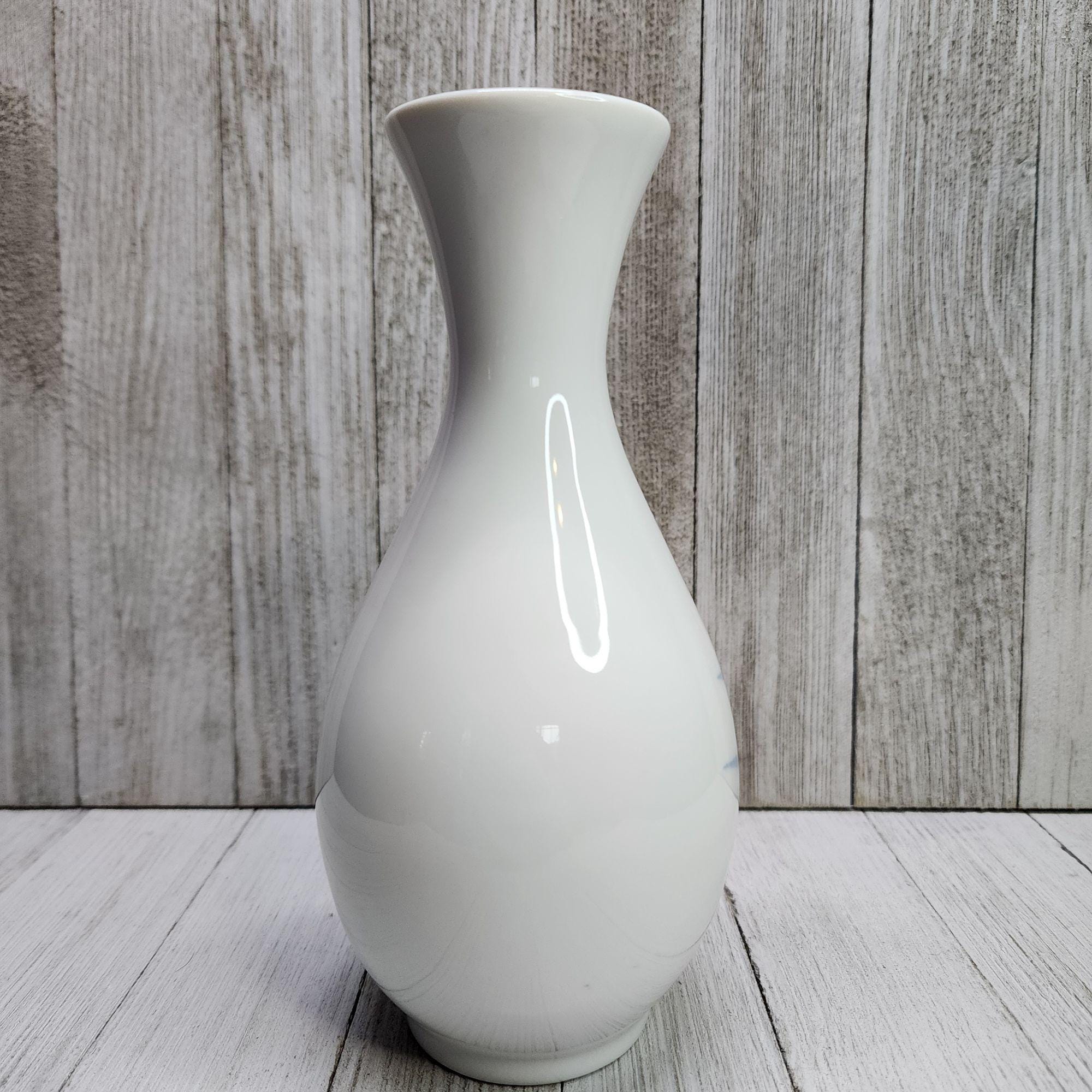 ヴィンテージ 日本製 手描き 磁器 花瓶 花柄 ホワイト 高さ7.25インチ