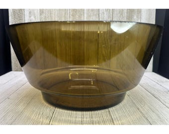 Vintage MCM Franse serveerschaal van bruin gerookt geblazen glas, gemaakt in Frankrijk, diameter 28 cm.