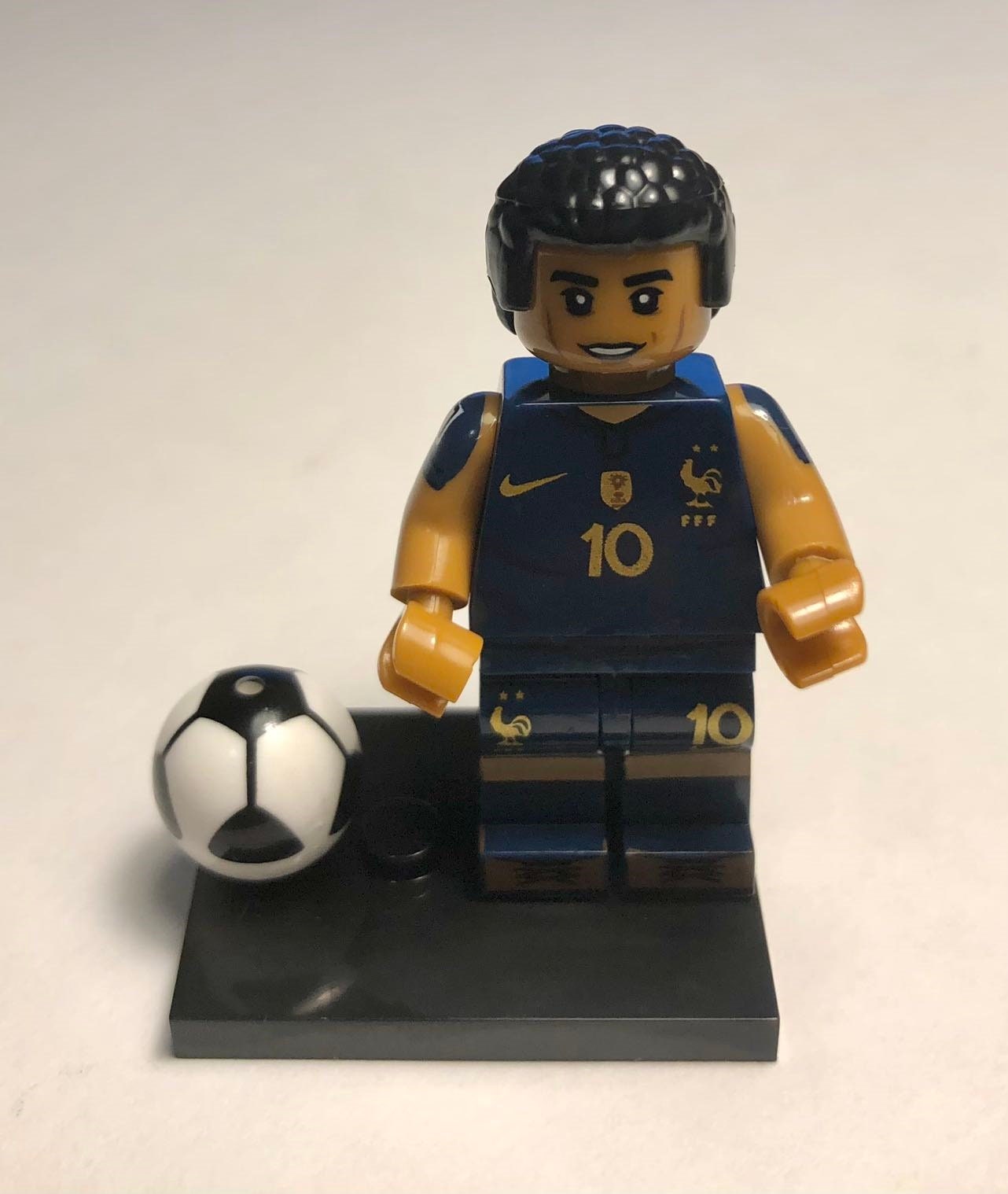 KYLIAN MBAPPÉ  Figurinhas da copa, Futebol, Desenho toy story