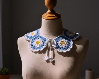 Cottagecore Crochet Daisy Collar, Detachable Granny Square Collar, Handmade Floral Neckpiece, Vintage Style Collar, Gift for Her