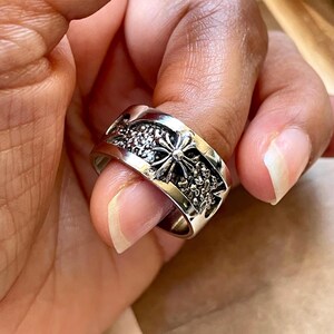 Oxidized Sterling Silver Unisex Ring: Minimalist Wedding Band, Geometric Pattern