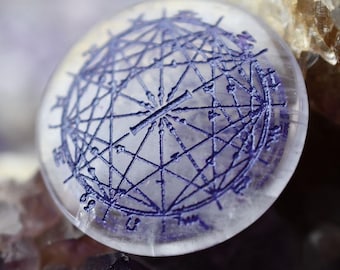 Talisman de sorcier en quartz transparent : pièce de décision RPG en pierre gemme D2